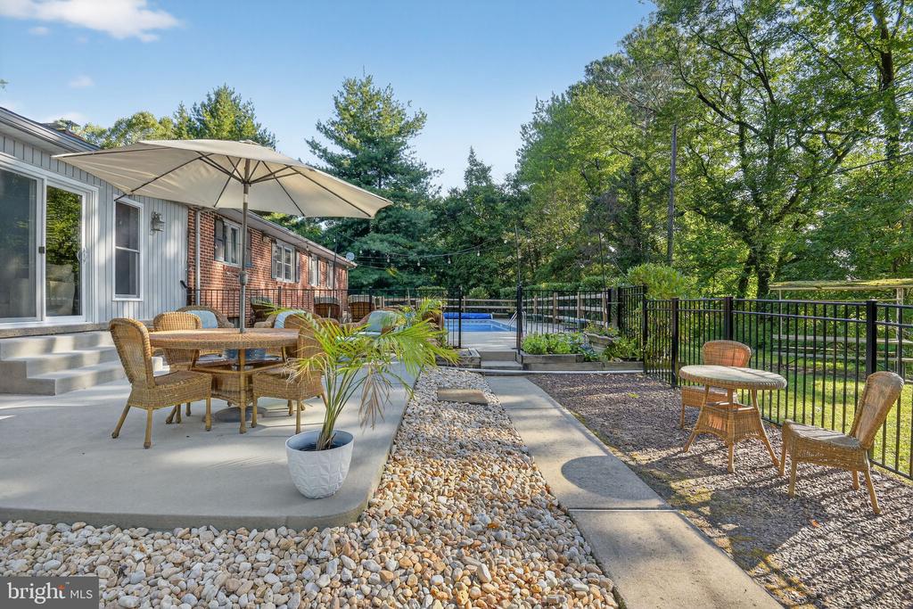 600 RIVER ROAD