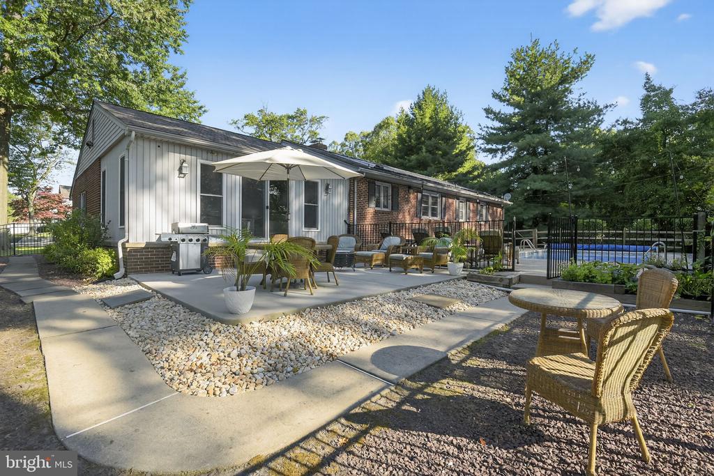 600 RIVER ROAD