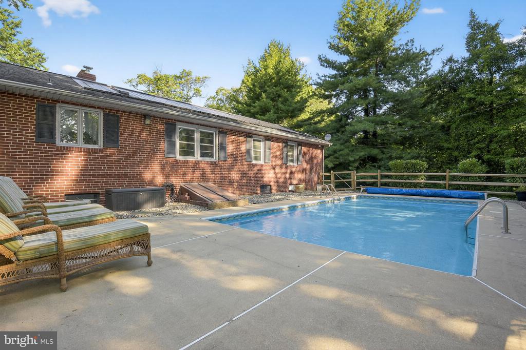 600 RIVER ROAD