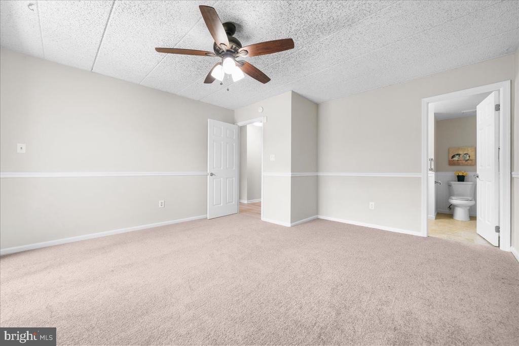 750 E MARSHALL STREET Unit: 302