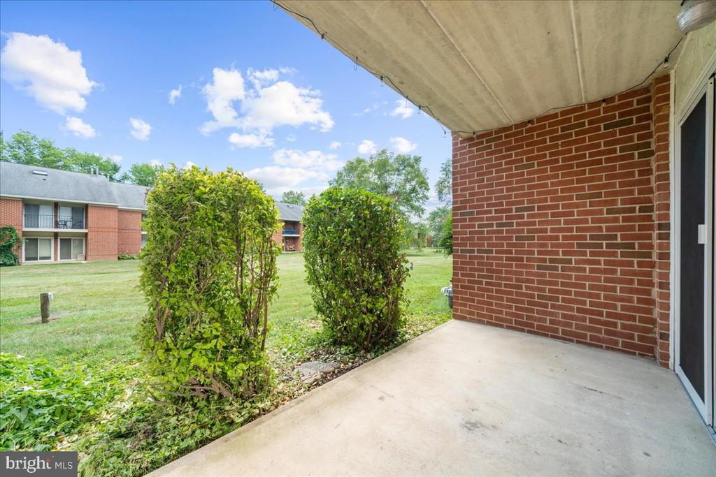 750 E MARSHALL STREET Unit: 302