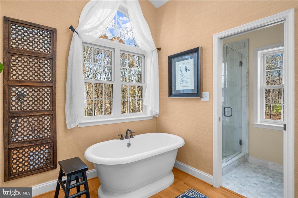 1662 WATERGLEN DRIVE