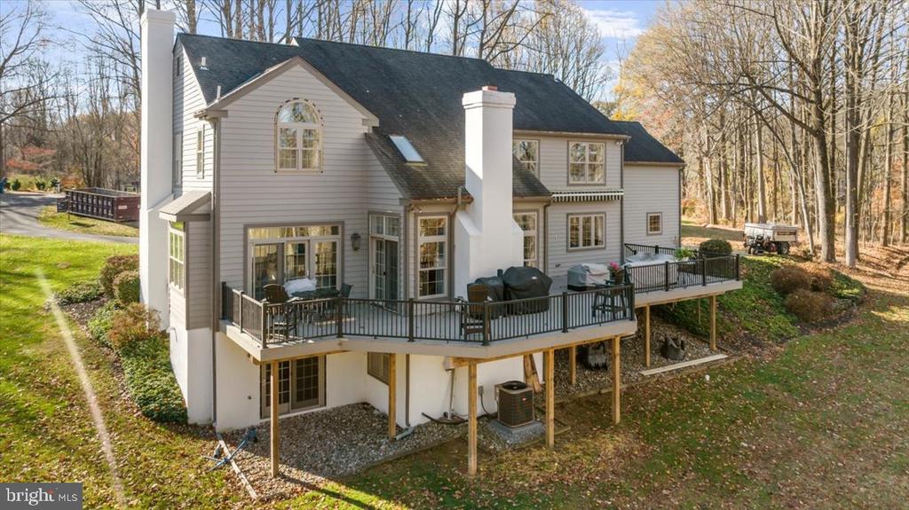 1662 WATERGLEN DRIVE