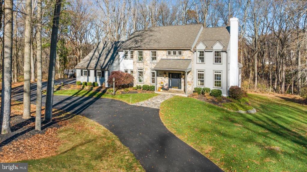 1662 WATERGLEN DRIVE