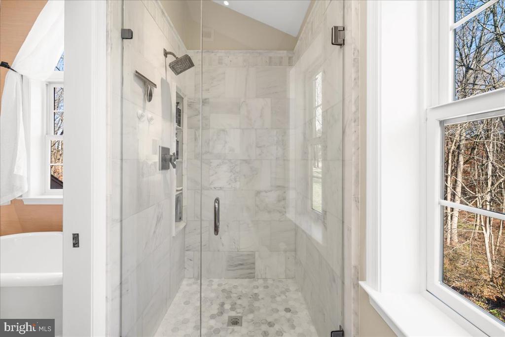 1662 WATERGLEN DRIVE