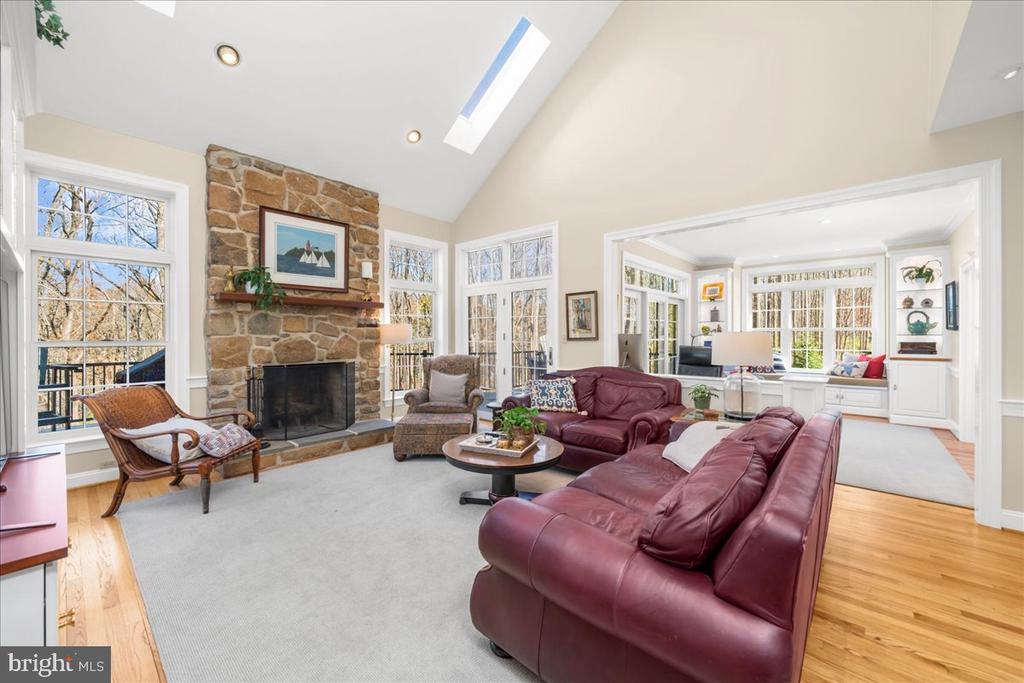 1662 WATERGLEN DRIVE