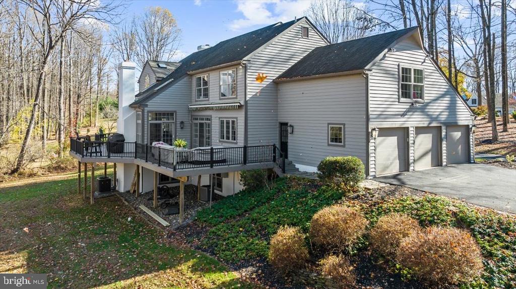1662 WATERGLEN DRIVE