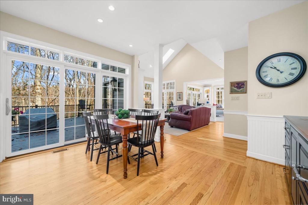 1662 WATERGLEN DRIVE