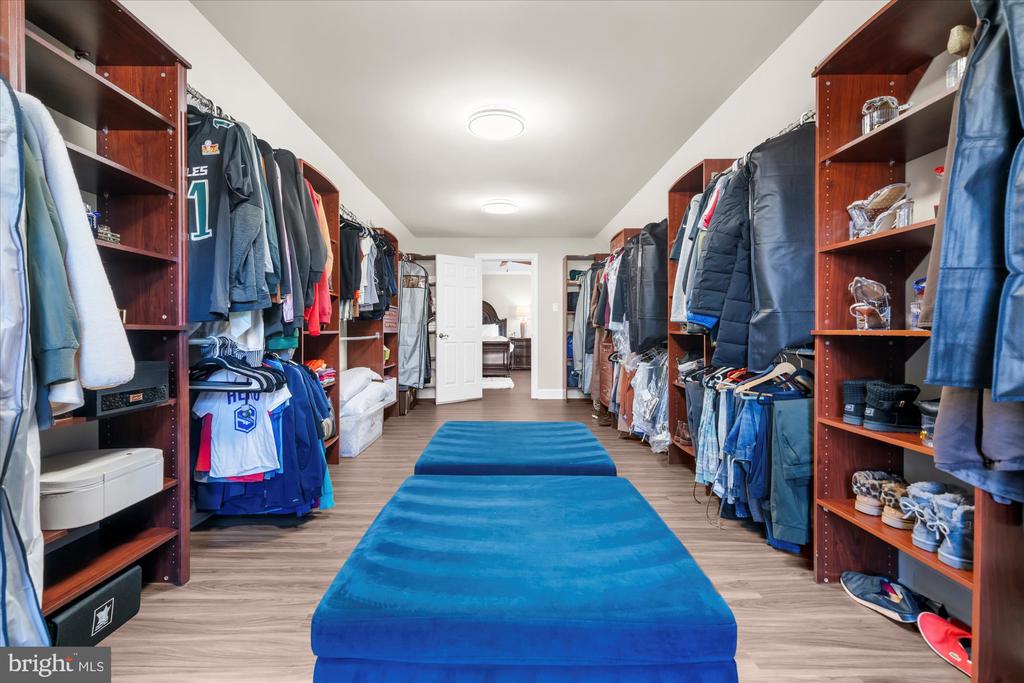 605 PERRY DRIVE