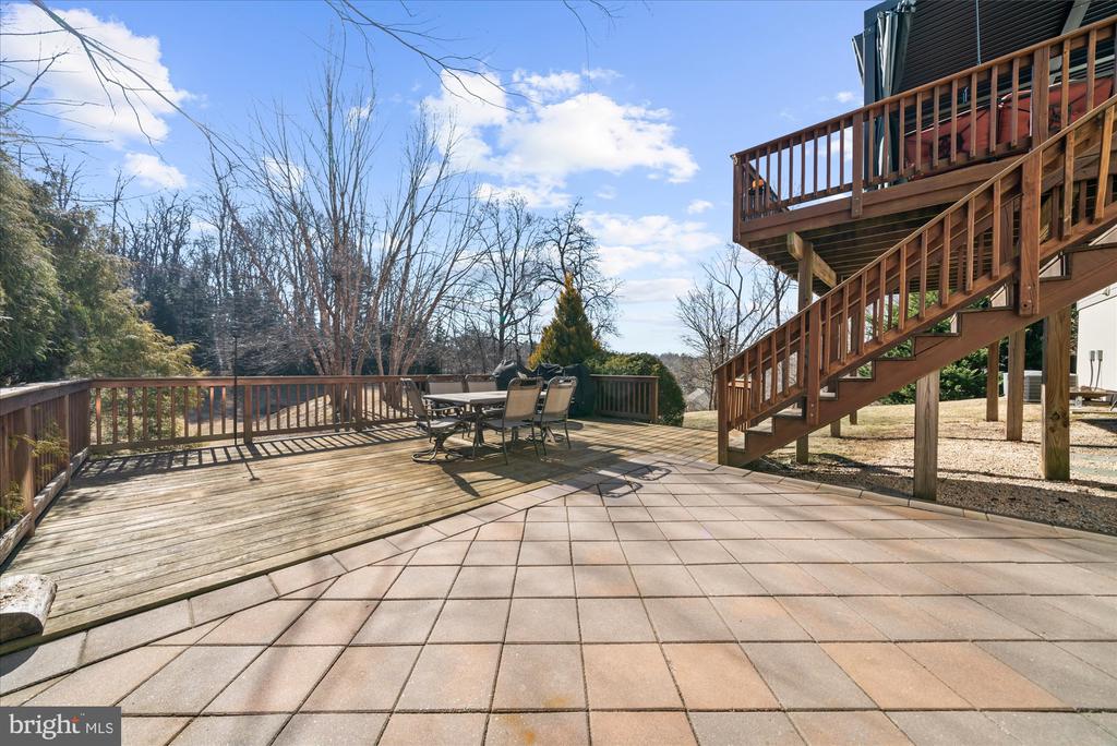 605 PERRY DRIVE