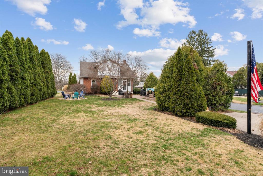 596 KLINE AVENUE