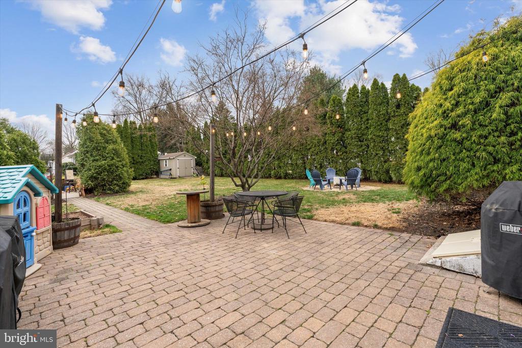 596 KLINE AVENUE
