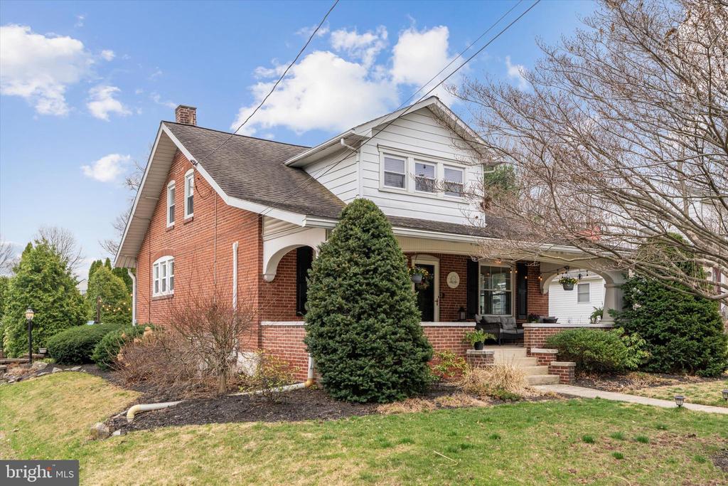 596 KLINE AVENUE