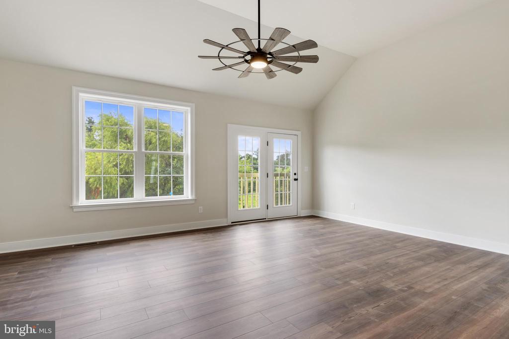 297 BEAUMONT DRIVE