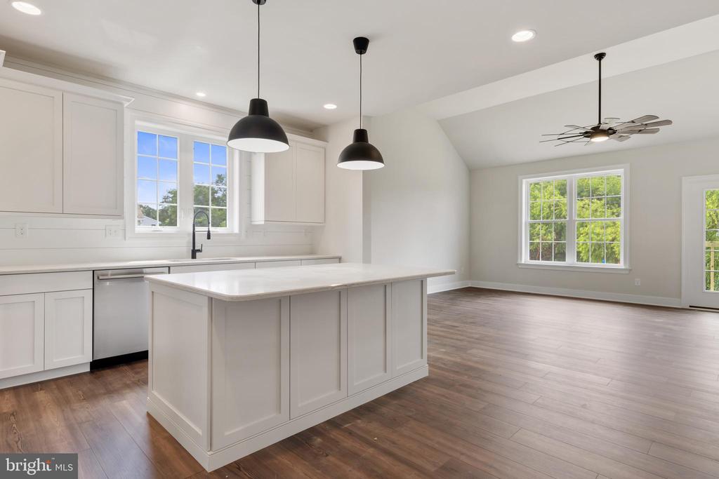 297 BEAUMONT DRIVE