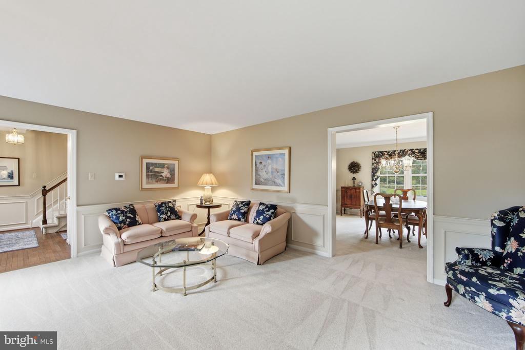 406 SCOFIELD LANE
