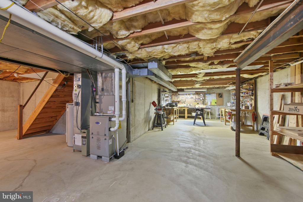 406 SCOFIELD LANE