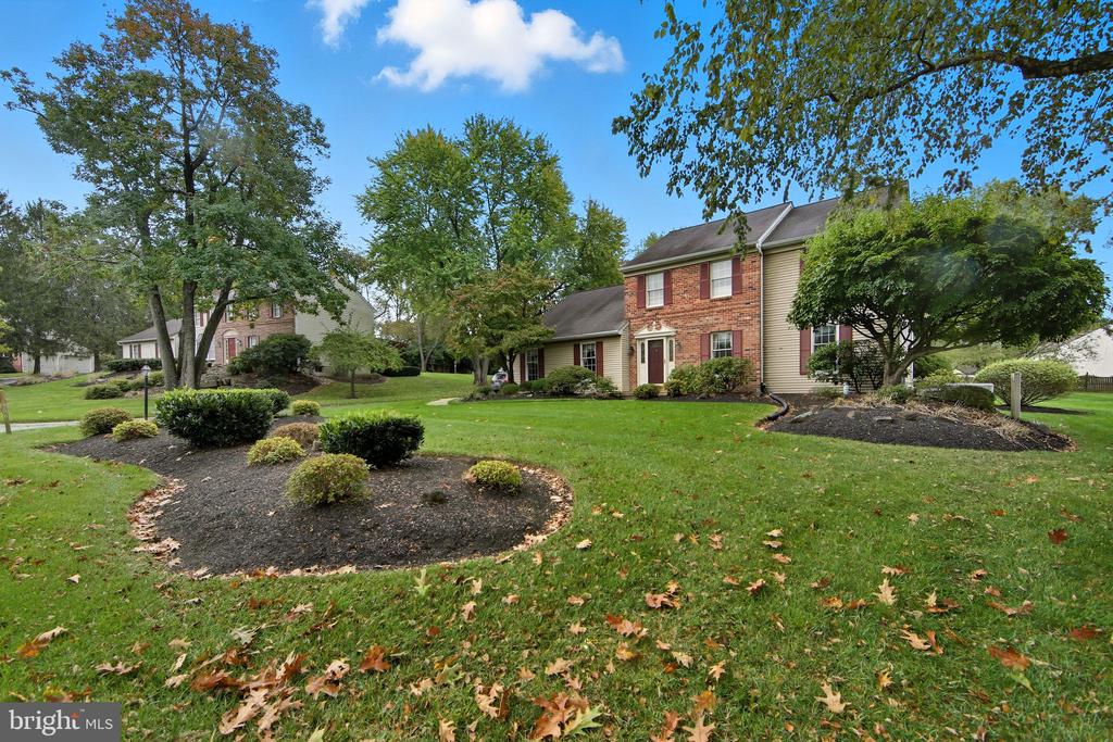 406 SCOFIELD LANE