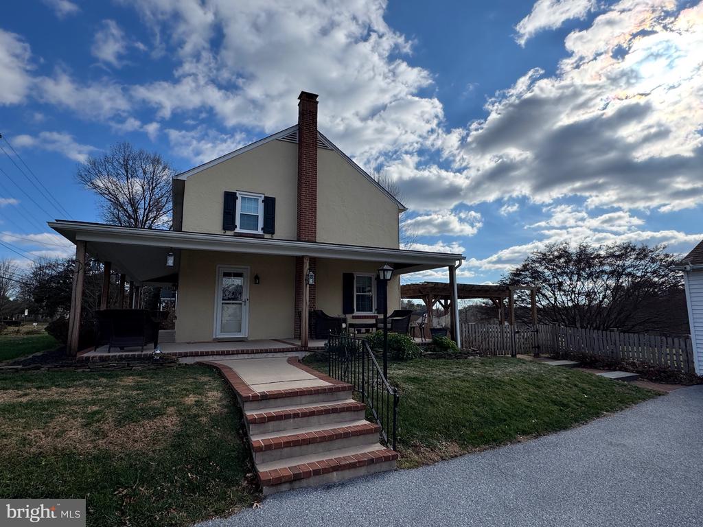 1776 W DOE RUN ROAD