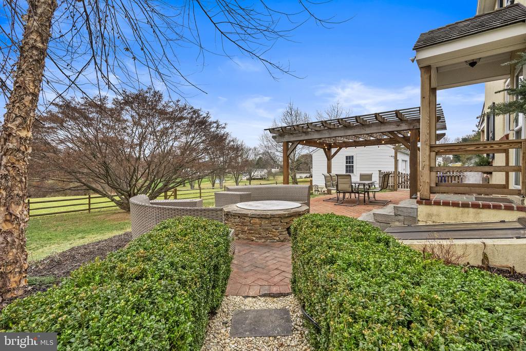 1776 W DOE RUN ROAD