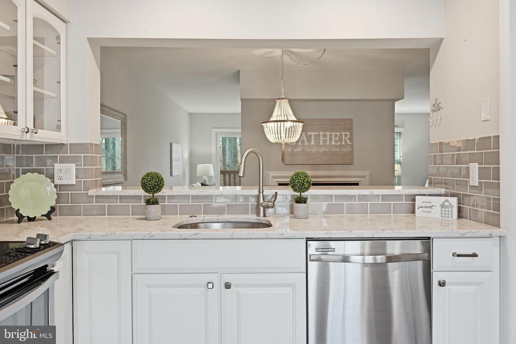 1703 STONEHAM DRIVE Unit: 1703