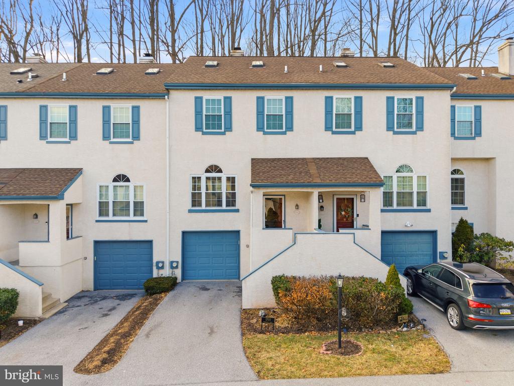 1703 STONEHAM DRIVE Unit: 1703