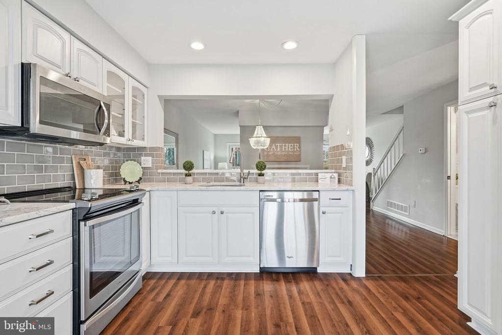 1703 STONEHAM DRIVE Unit: 1703
