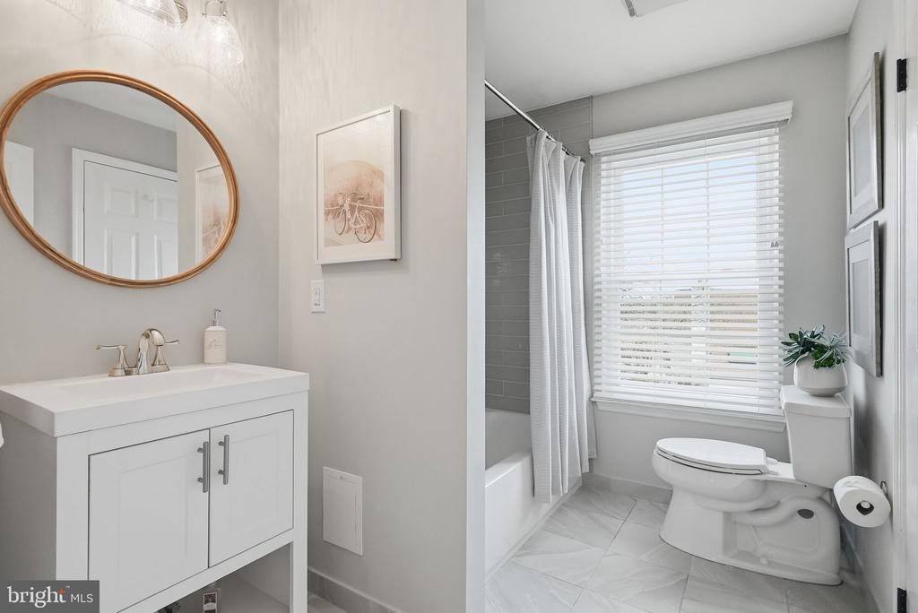 1703 STONEHAM DRIVE Unit: 1703