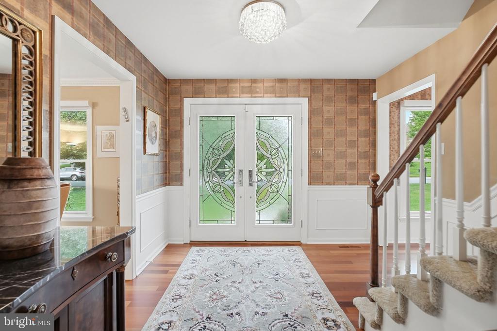 525 BEAUMONT CIRCLE