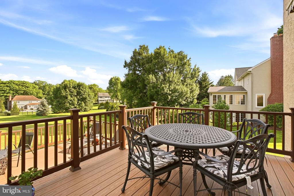 525 BEAUMONT CIRCLE