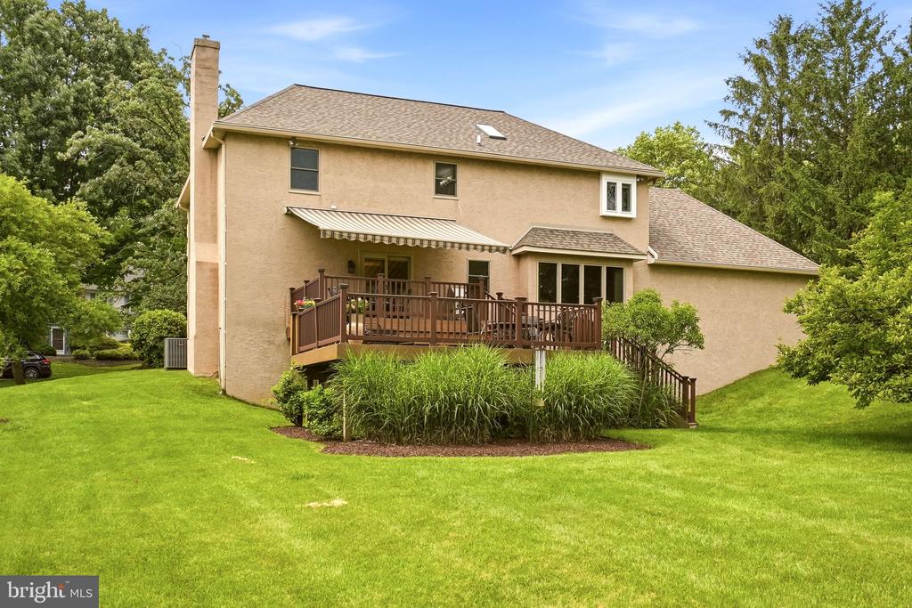 525 BEAUMONT CIRCLE