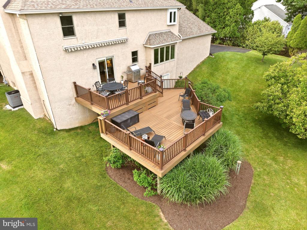 525 BEAUMONT CIRCLE