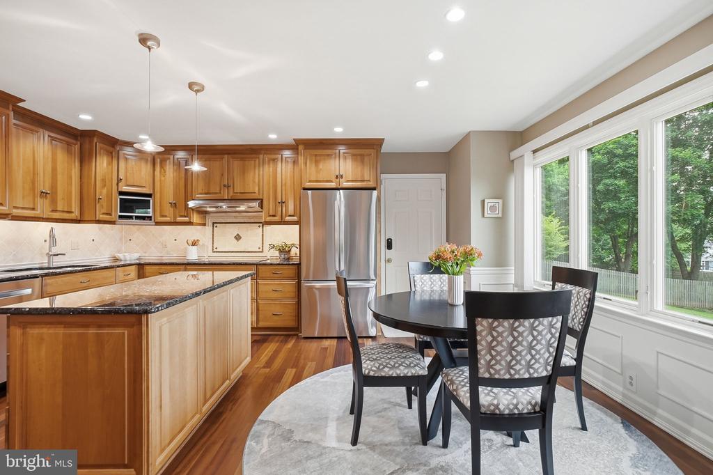 525 BEAUMONT CIRCLE