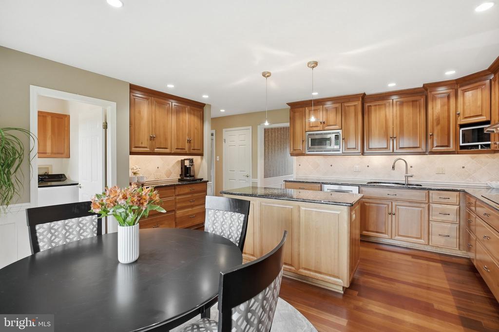 525 BEAUMONT CIRCLE