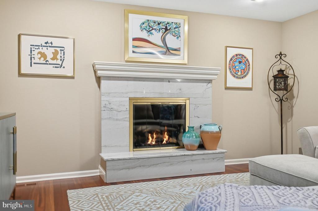 525 BEAUMONT CIRCLE