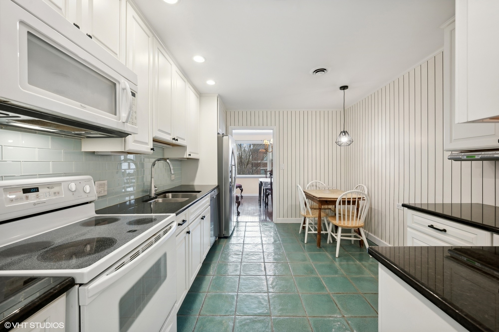 2009 Harrison Street Unit: 203