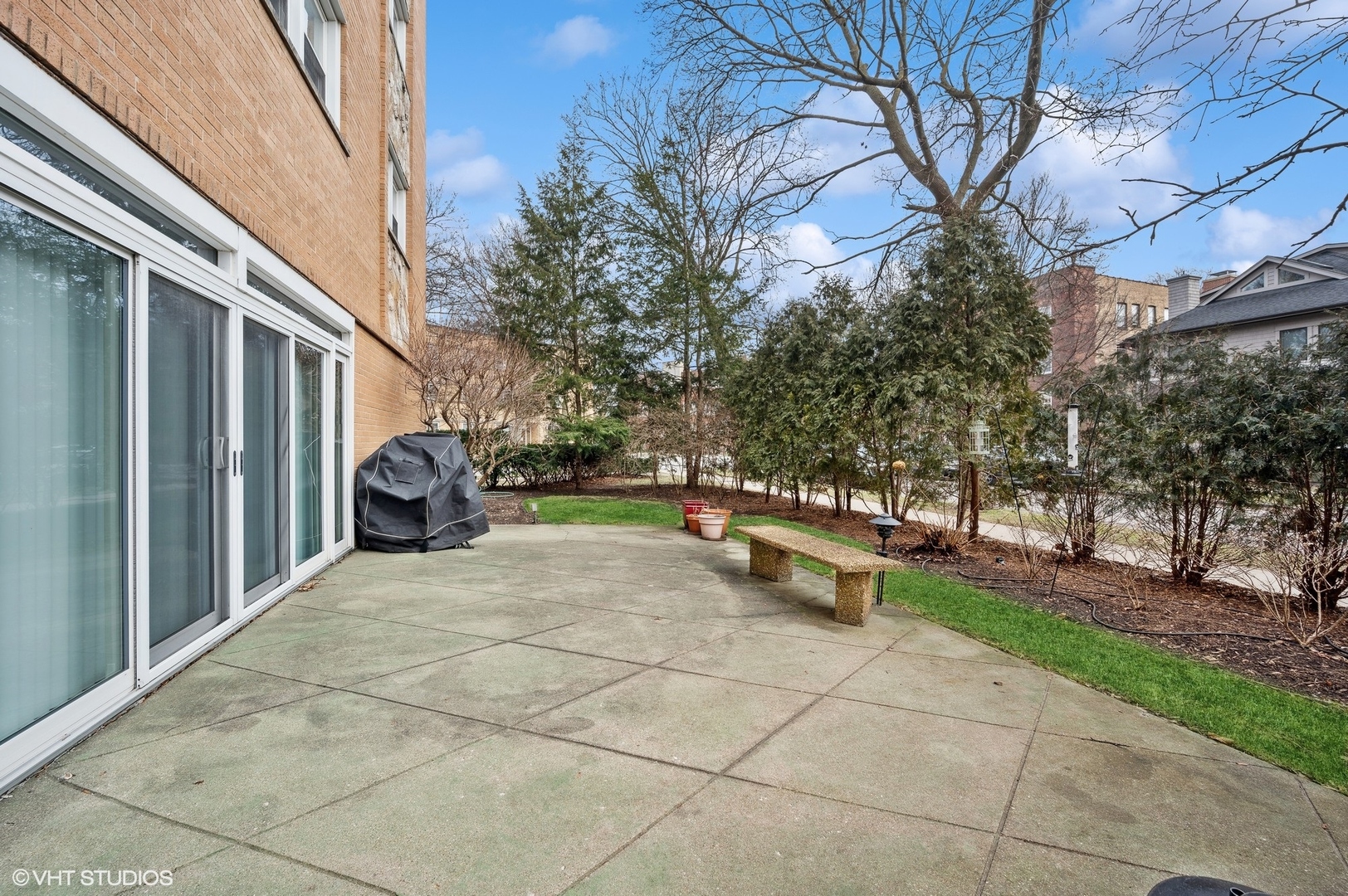 2009 Harrison Street Unit: 203
