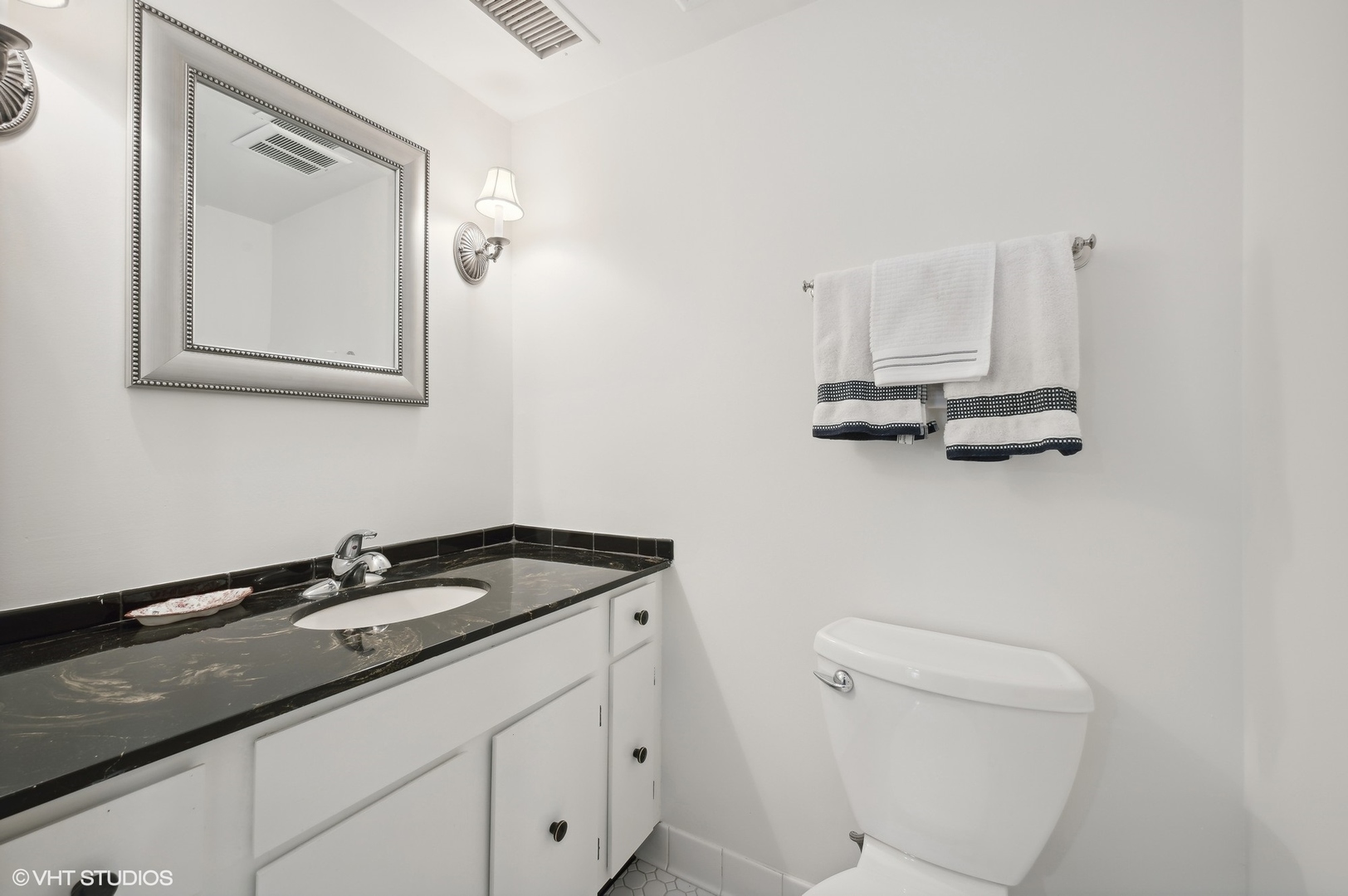 2009 Harrison Street Unit: 203
