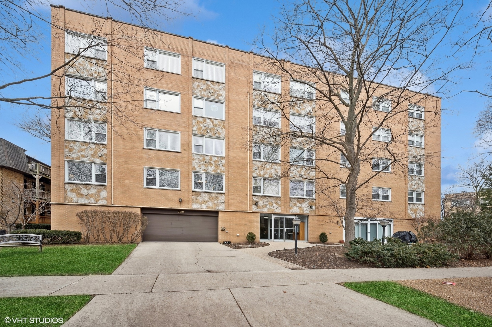 2009 Harrison Street Unit: 203