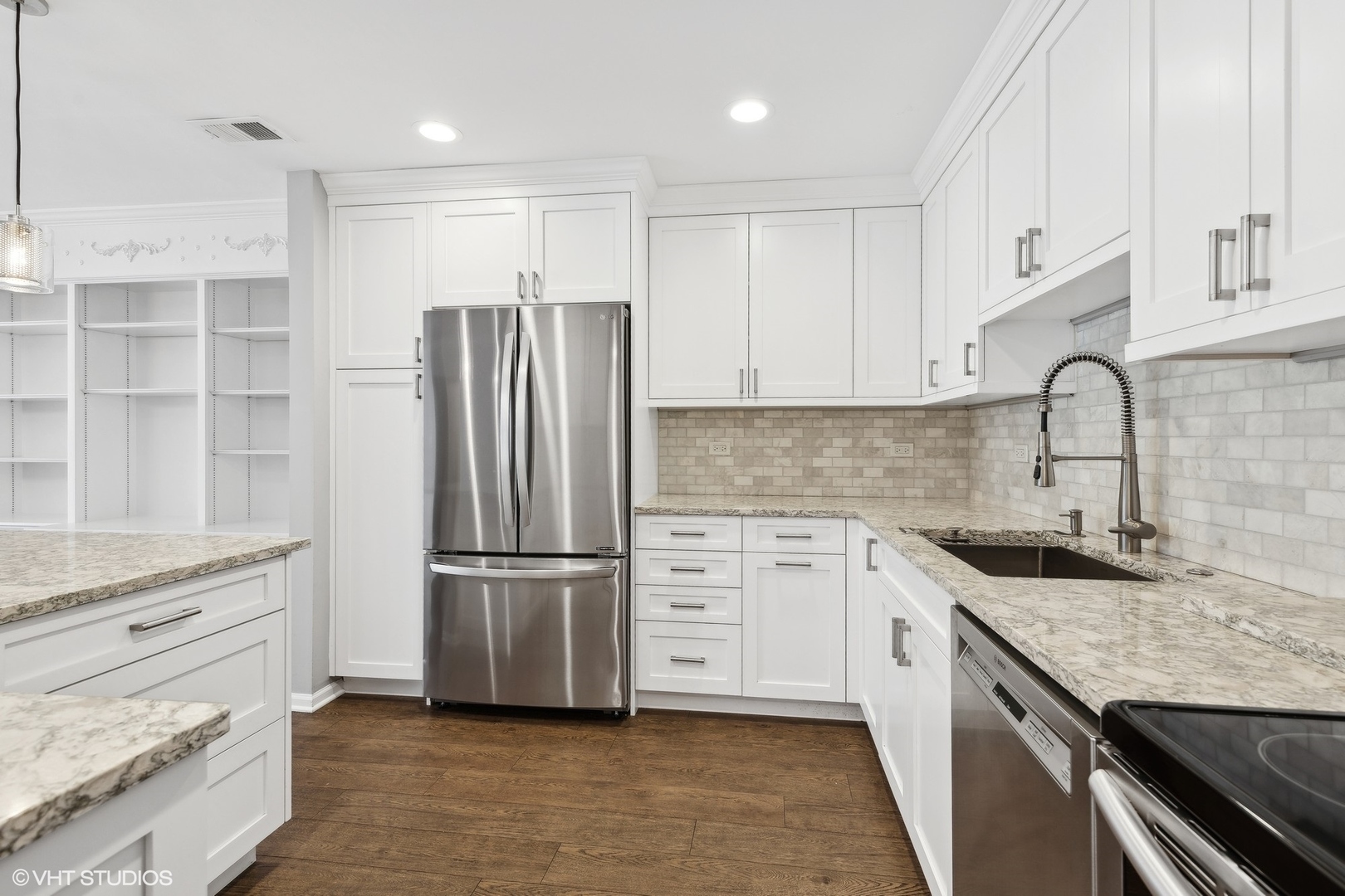 2425 Central Street Unit: 2B