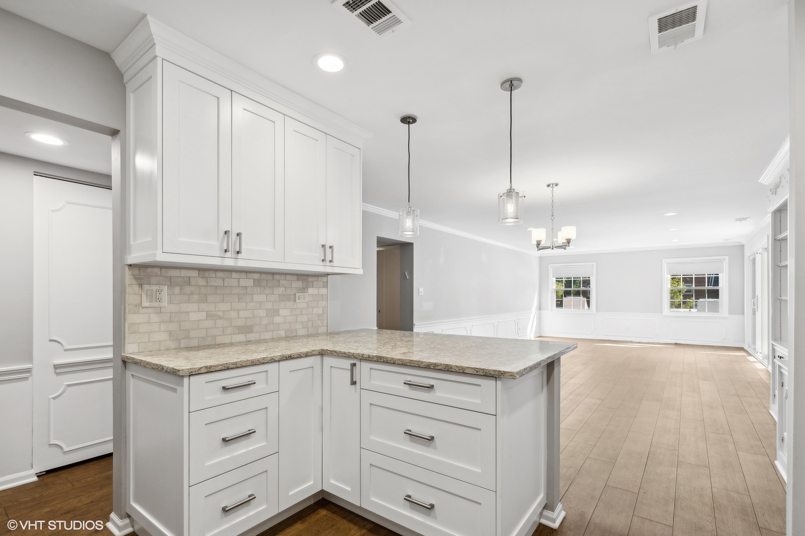 2425 Central Street Unit: 2B