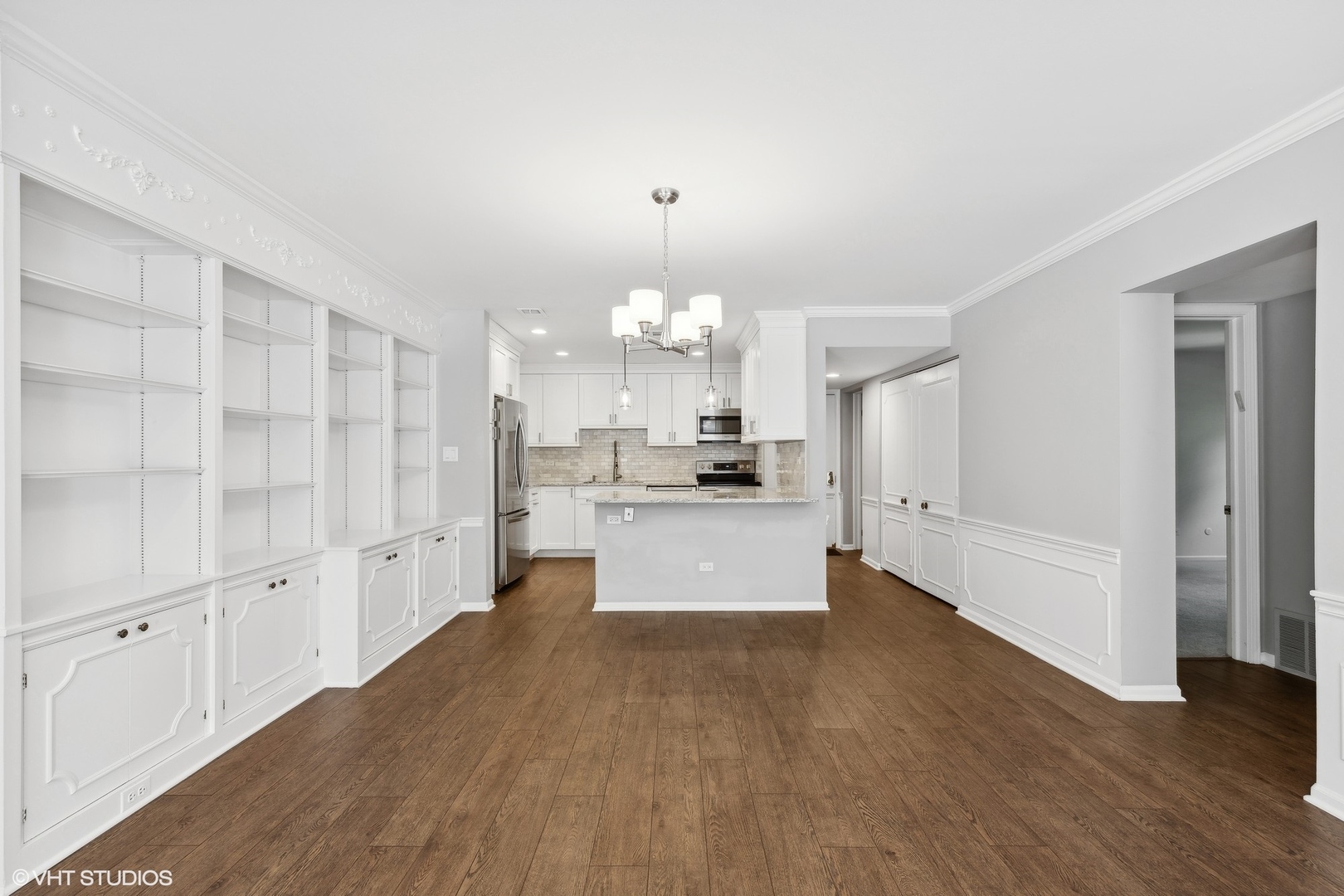 2425 Central Street Unit: 2B