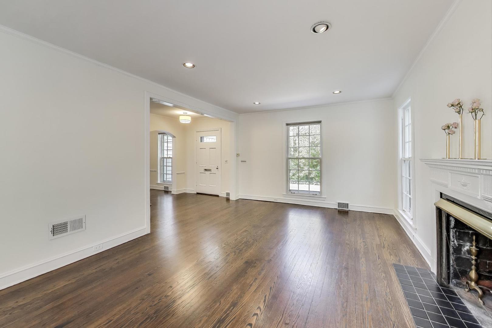 1245 Richmond Lane