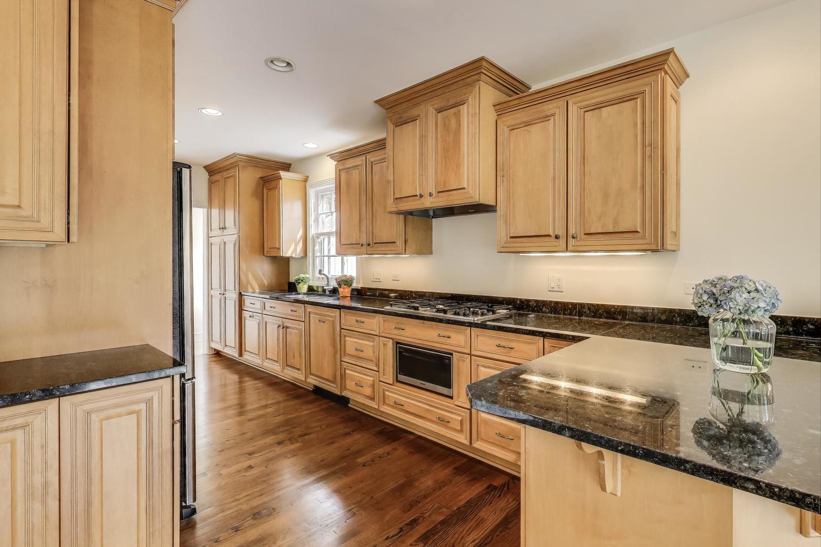 1245 Richmond Lane