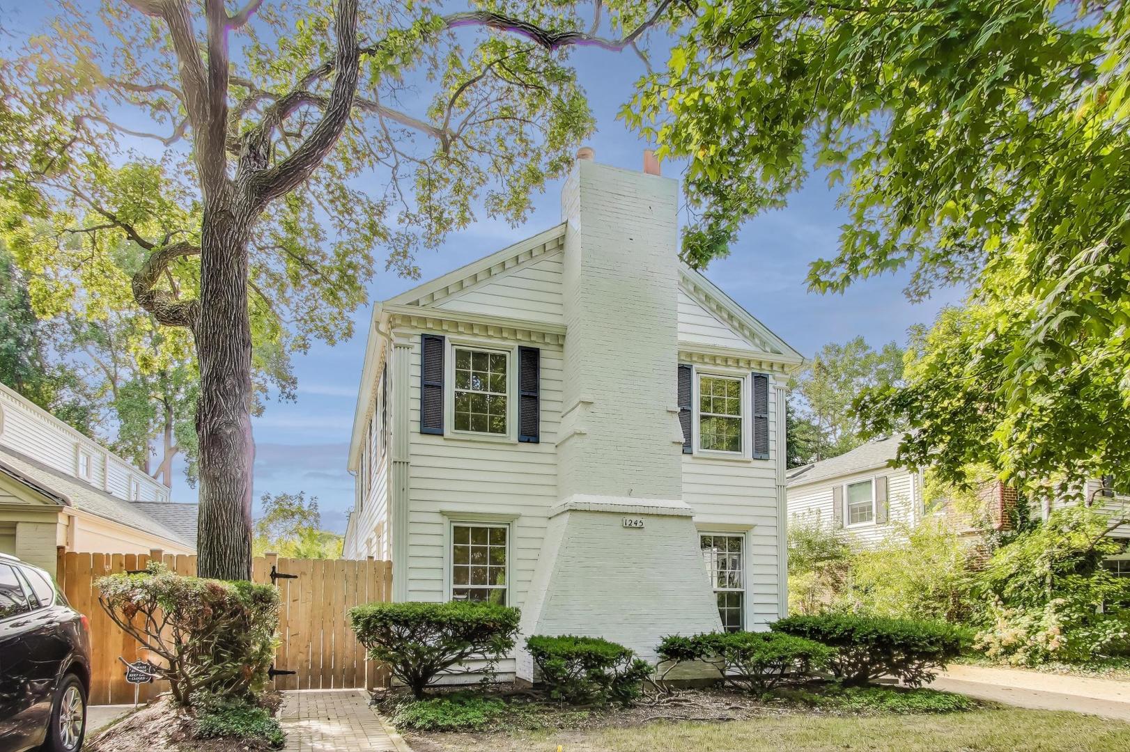 1245 Richmond Lane