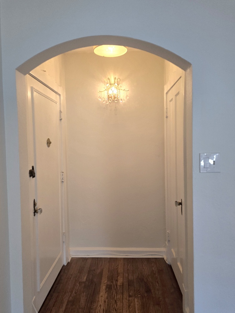 2505 Prairie Avenue Unit: 2K
