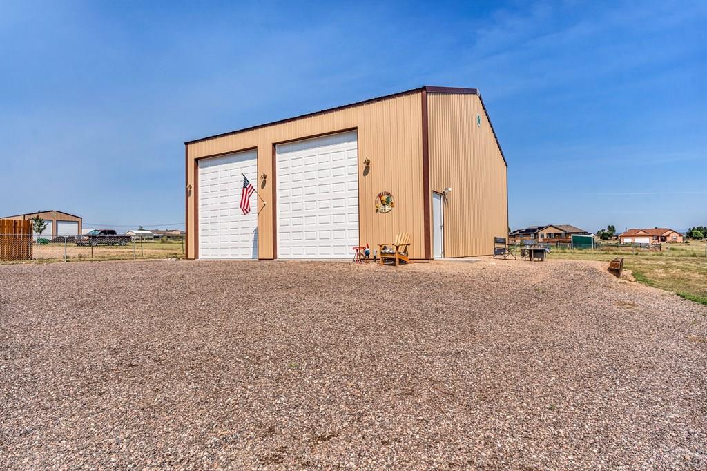 1319 N Dailey Dr