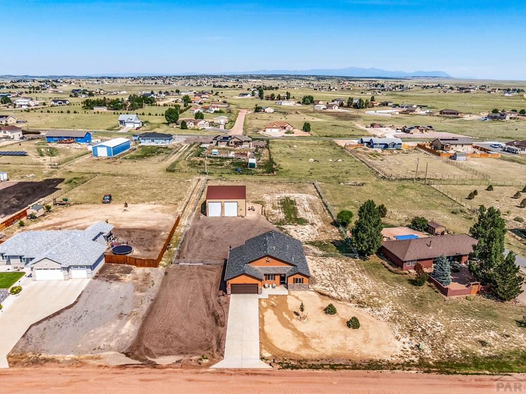1319 N Dailey Dr