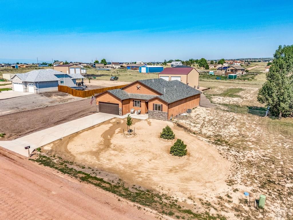 1319 N Dailey Dr