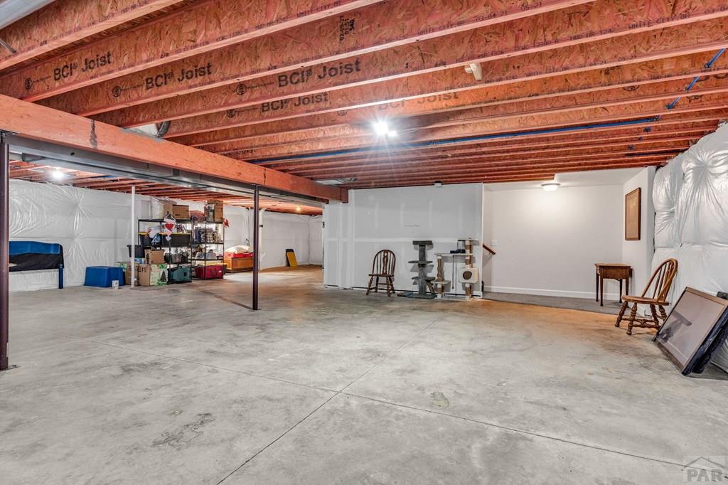 1319 N Dailey Dr